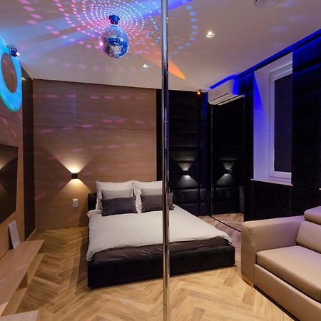 Lupoapartments Z Jacuzzi Pole Dance Leczycka 29 Klimatyzacja Parking Dostep Na Kod Łódź Esterno foto