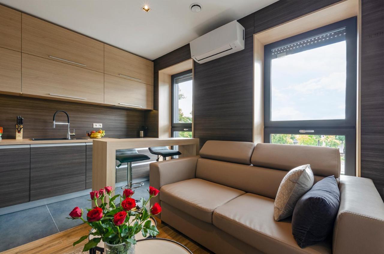 Lupoapartments Z Jacuzzi Pole Dance Leczycka 29 Klimatyzacja Parking Dostep Na Kod Łódź Esterno foto