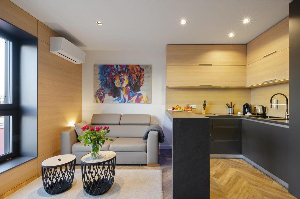 Lupoapartments Z Jacuzzi Pole Dance Leczycka 29 Klimatyzacja Parking Dostep Na Kod Łódź Esterno foto
