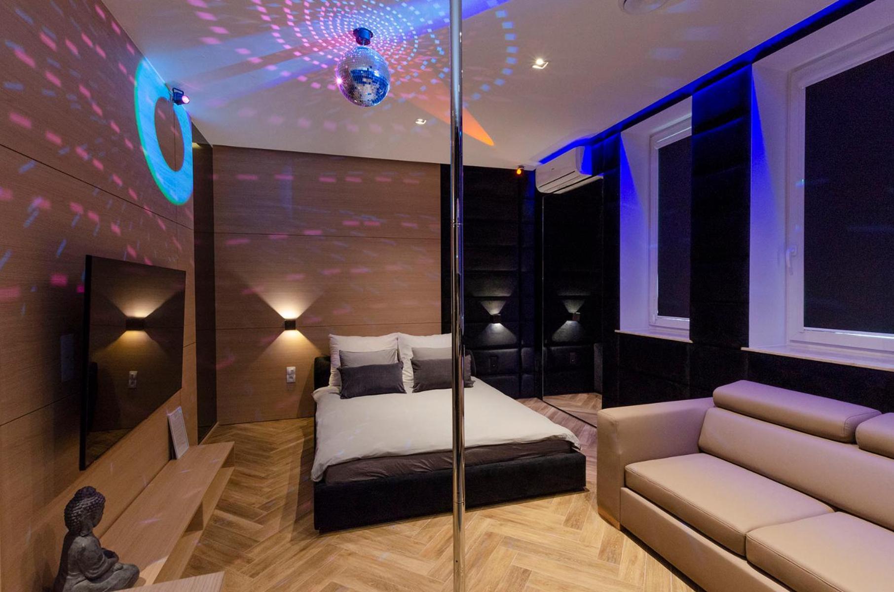Lupoapartments Z Jacuzzi Pole Dance Leczycka 29 Klimatyzacja Parking Dostep Na Kod Łódź Esterno foto