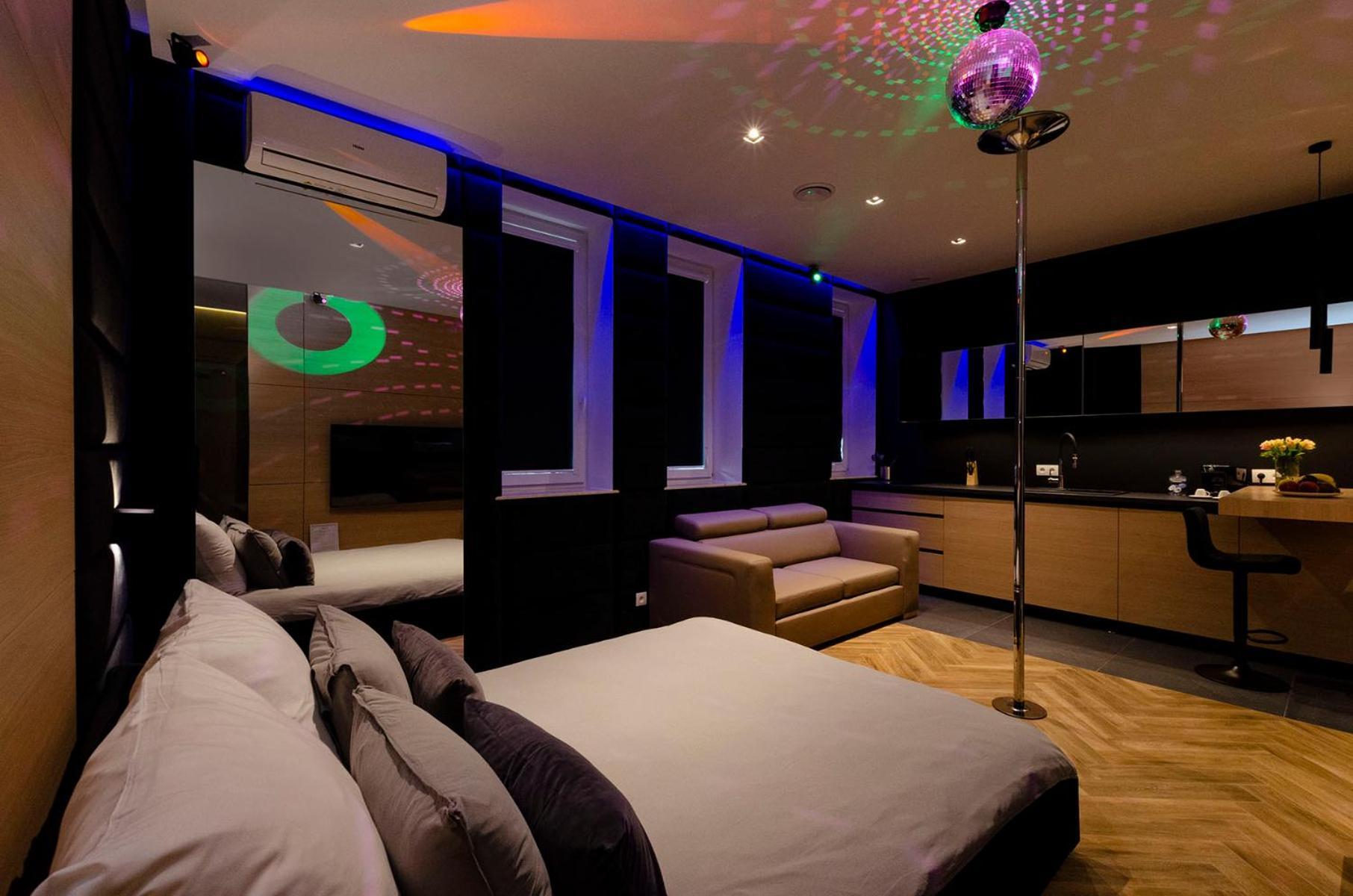 Lupoapartments Z Jacuzzi Pole Dance Leczycka 29 Klimatyzacja Parking Dostep Na Kod Łódź Camera foto