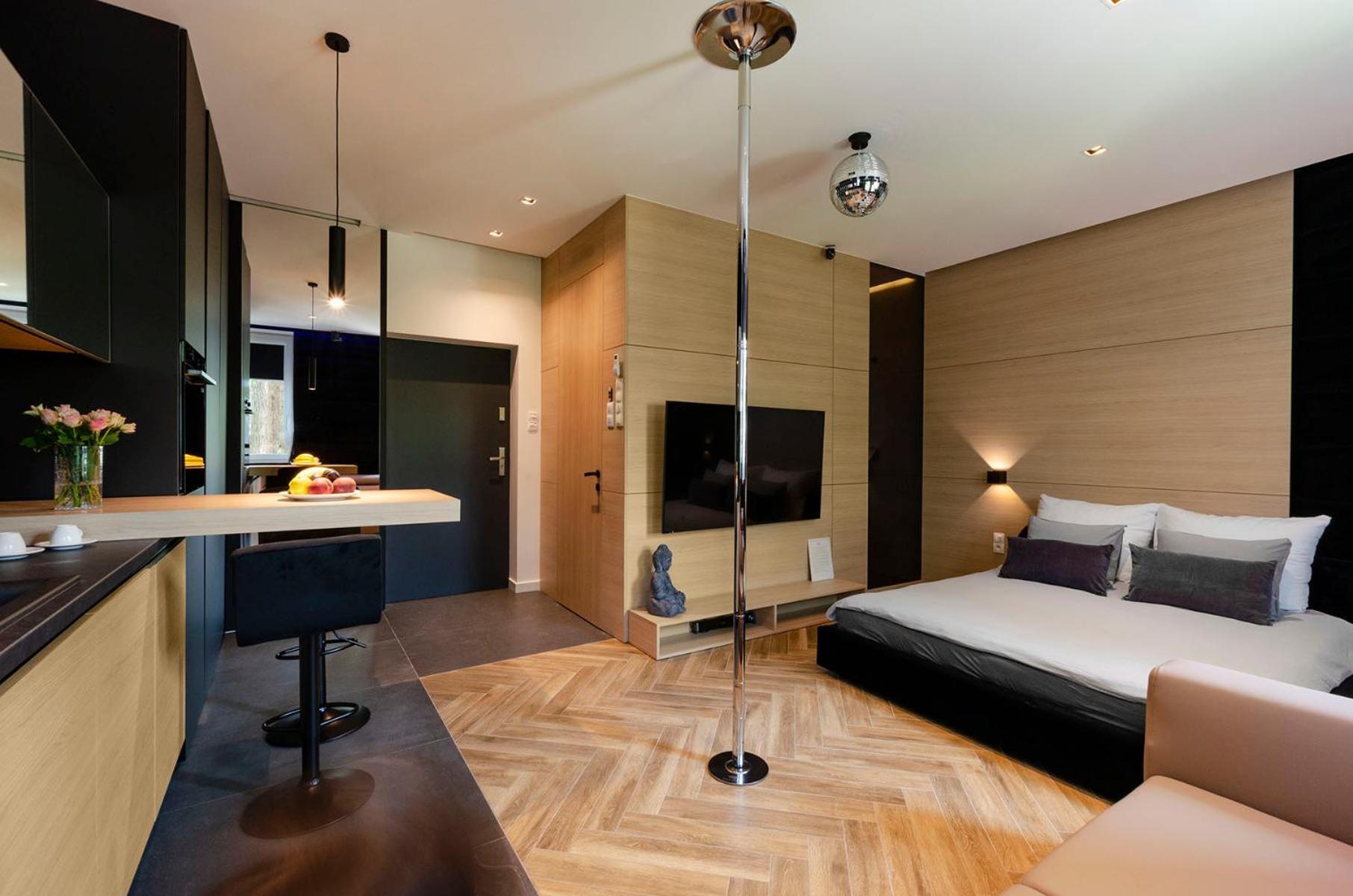 Lupoapartments Z Jacuzzi Pole Dance Leczycka 29 Klimatyzacja Parking Dostep Na Kod Łódź Camera foto