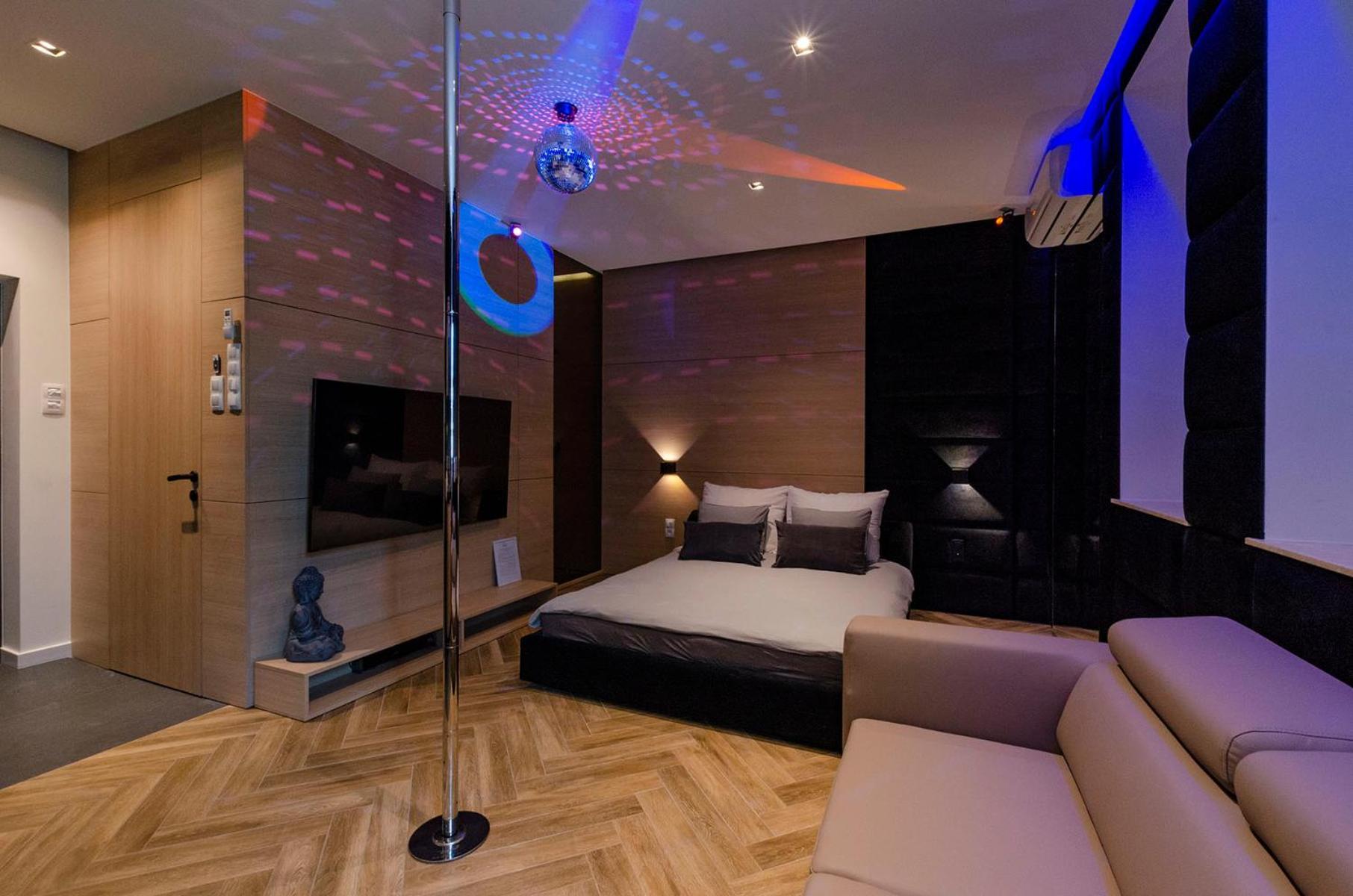 Lupoapartments Z Jacuzzi Pole Dance Leczycka 29 Klimatyzacja Parking Dostep Na Kod Łódź Camera foto