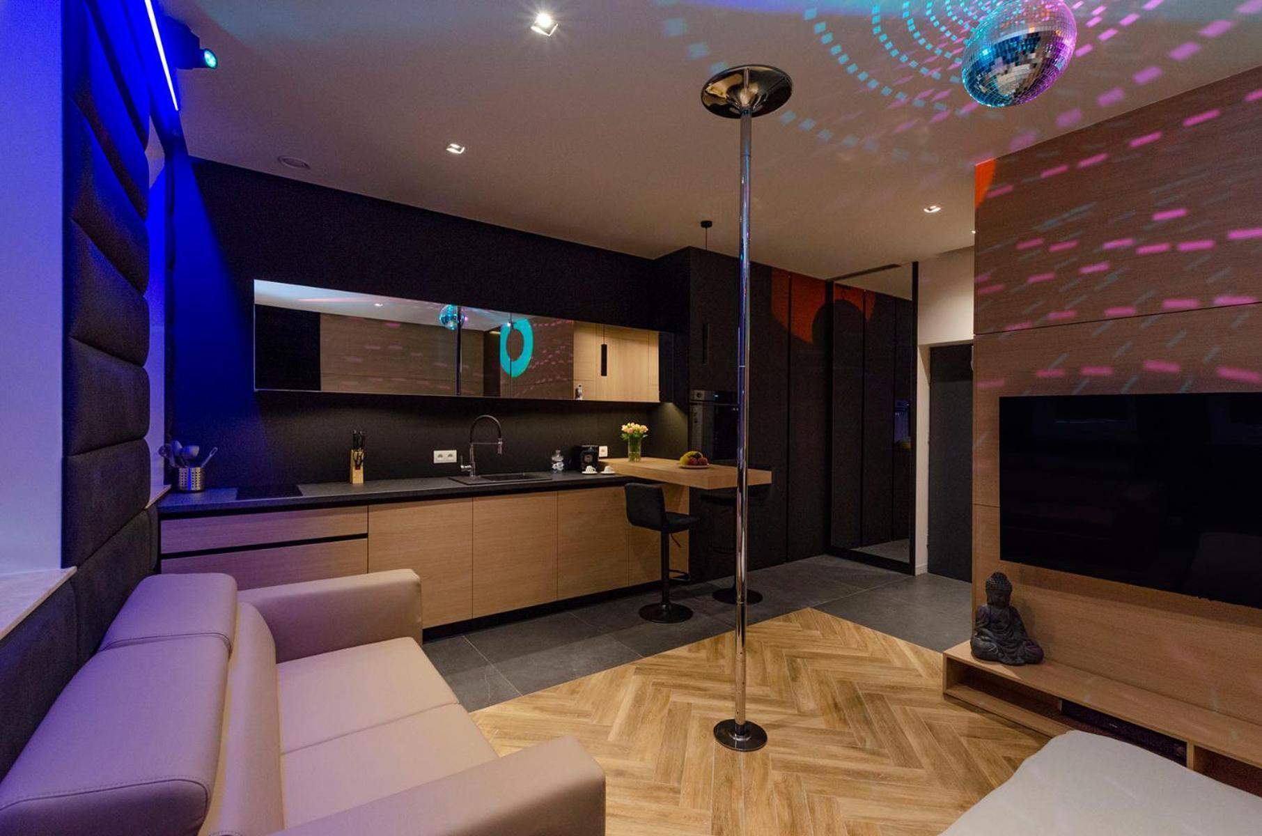 Lupoapartments Z Jacuzzi Pole Dance Leczycka 29 Klimatyzacja Parking Dostep Na Kod Łódź Esterno foto